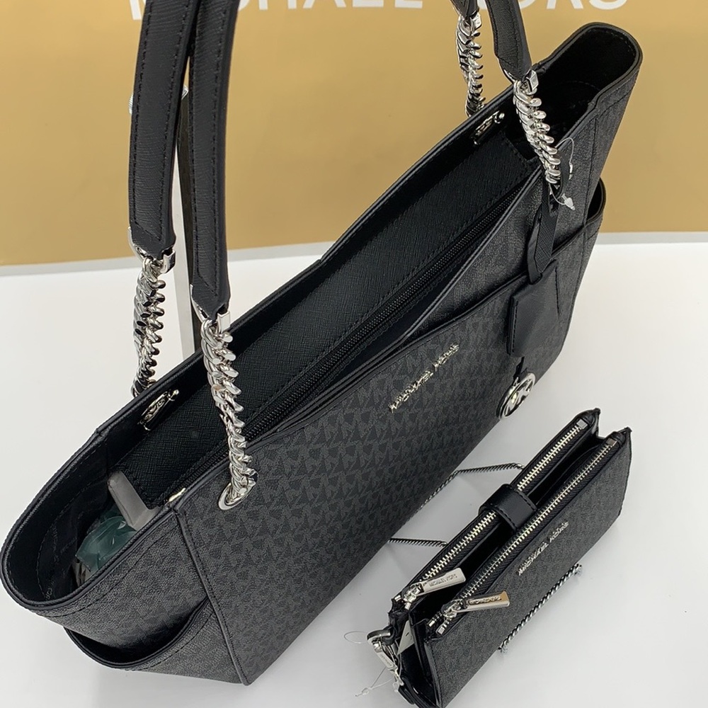 MICHAEL KORS LARGE X CHAIN SHOULDER TOTE & LARGE DOUBLE ZIP WALLET BLACK… - Picture 3 of 16